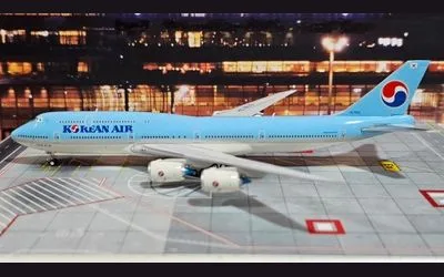 Korean Air Boeing 747-8 HL7633 1:400 HX Models