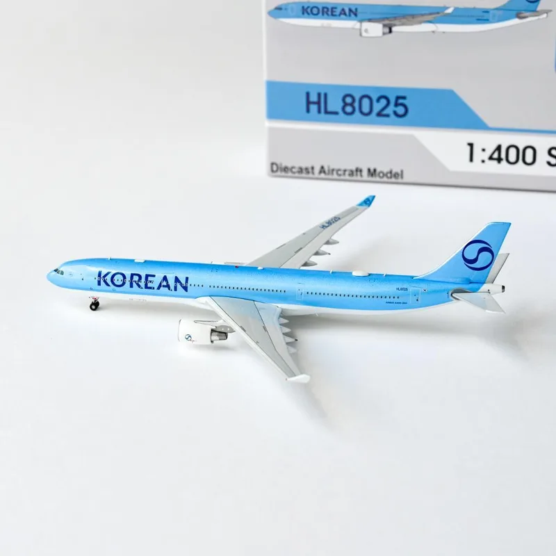 Korean Air Airbus A330-300 HL8025 1:400 Aviation400