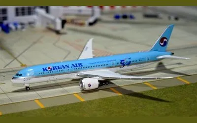 Korean Air Boeing 787-9 HL8082 1:400 Phoenix Models