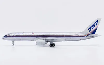 Boeing House Boeing 757-200 N505EA 1:200 JC Wings