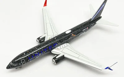 United Airlines Boeing 737-800 w/ Scimitar Winglets N36272 1:200 JC Wings
