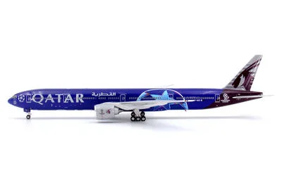 Qatar Airways Boeing 777-300ER A7-BED 1:400 Phoenix Models