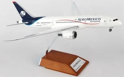 アエロメヒコ ボーイング 787-8 N965AM