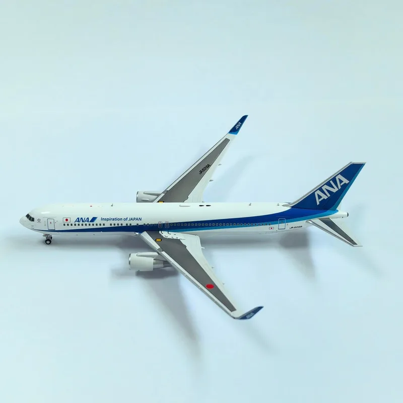 ANA ボーイング 767-300 w/ Winglets JA626A