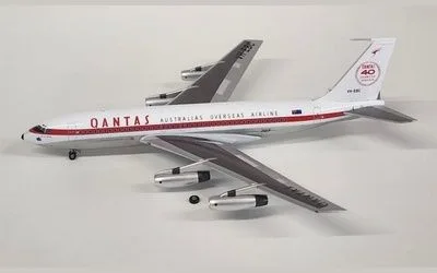 Qantas Airways Boeing 707-138 VH-EBC 1:200 Aeroclassics