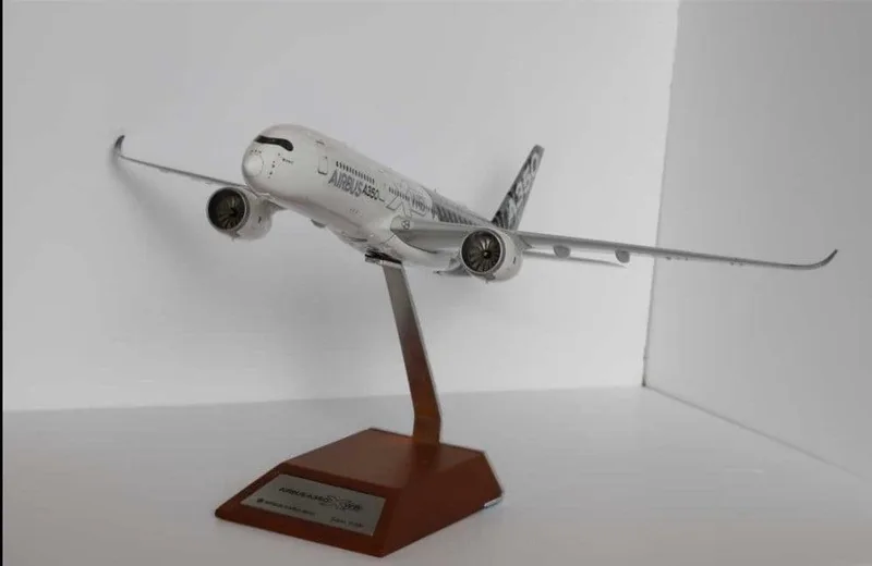 Qatar Airways Boeing 787-9 A7-BHD 1:200 JC Wings