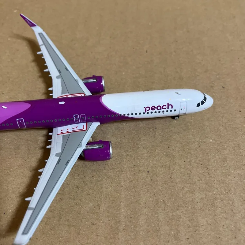 ピーチ エアバス A321neo JA901P | 航空模型格納庫モデルハンガー