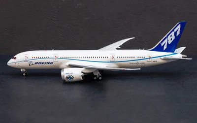 Boeing House Boeing 787-8 N7874 1:400 Aviation400