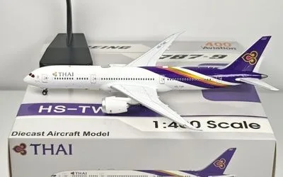 Thai Airways International Boeing 787-9 HS-TWB 1:400 Aviation400