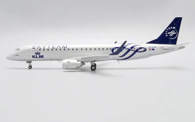 KLM Embraer E190 PH-EZX 1:200 JC Wings