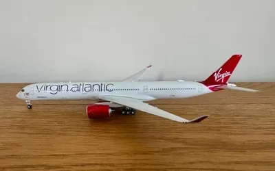 Virgin Atlantic Airbus A350-1000 G-VLUX 1:400 Phoenix Models