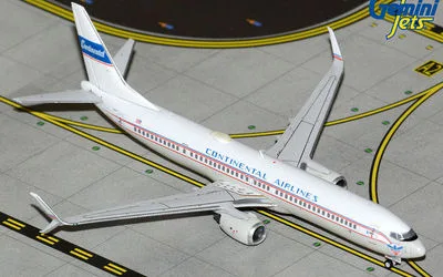 United Airlines Boeing 737-900 w/ Scimitar Winglets N75435 1:400 GeminiJets