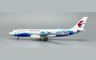 China Eastern Airlines Airbus A330-200 B-5937 1:400 Phoenix Models