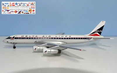 デルタ航空 ダグラス DC-8-50 N818E