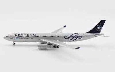 Garuda Indonesia Airbus A330-300 PK-GPR 1:400 NG Models