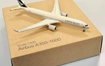 キャセイパシフィック エアバス A350-1000 B-LXA 画像1