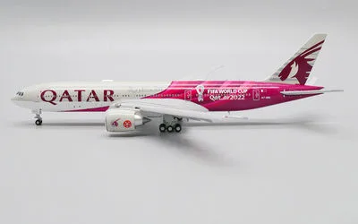 Qatar Airways Boeing 777-200LR A7-BBI 1:400 JC Wings