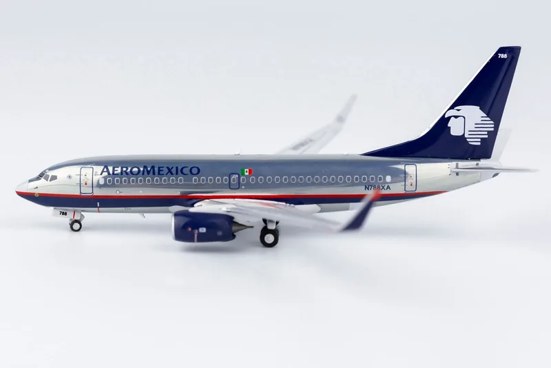 Aeromexico Boeing 737-700 w/ Winglets N788XA 1:400 NG Models