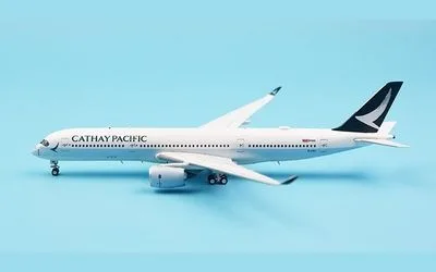 キャセイパシフィック エアバス A350-900 B-LRA 画像1
