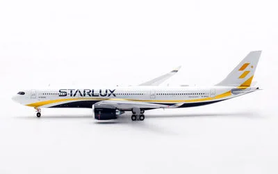 Starlux Airlines Airbus A330-900 B-58302 1:400 Aviation400