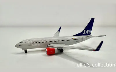スカンジナビア航空 ボーイング 737-700 w/ Winglets SE-REX