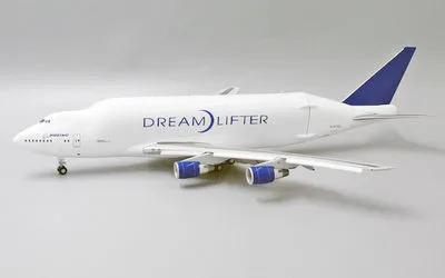 Boeing House Boeing 747LCF N747BC 1:200 JC Wings