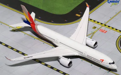 Asiana Airlines Airbus A350-900 HL8078 1:400 GeminiJets