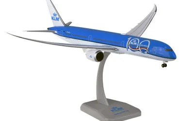 KLMオランダ航空 ボーイング 787-10 PH-BKA