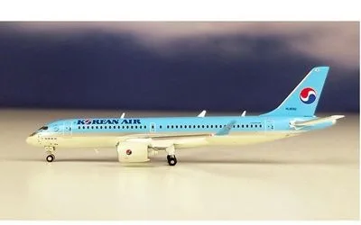 Korean Air Airbus A220-300 HL8092 1:400 JC Wings