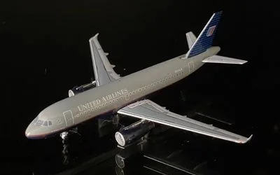 ユナイテッド航空 エアバス A319 N844UA