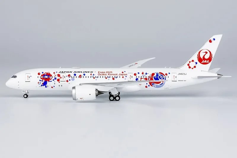 Japan Air Lines (JAL) Boeing 787-8 JA823J 1:400 NG Models