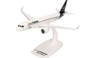 Lufthansa Airbus A320neo D-AINY 1:200 Herpa