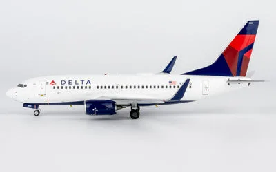 Delta Air Lines Boeing 737-700 w/ Winglets N301DQ 1:200 NG Models