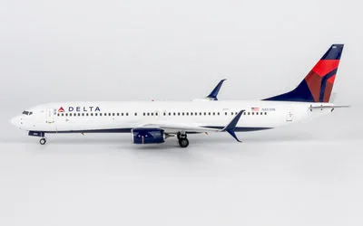 Delta Air Lines Boeing 737-900 w/ Scimitar Winglets N851DN 1:200 NG Models