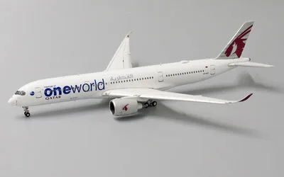 Qatar Airways Airbus A350-900 A7-ALZ 1:400 JC Wings