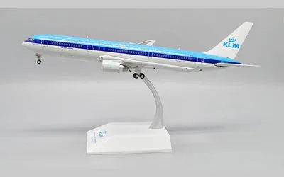 KLM Boeing 767-300 PH-BZF 1:200 JC Wings