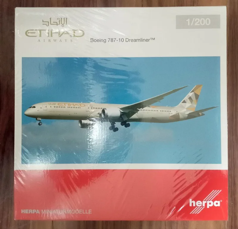 Etihad Airways Boeing 787-10 A6-BMA 1:200 Herpa
