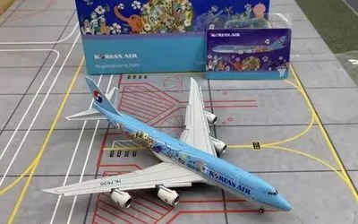 Korean Air Boeing 747-8 HL7630 1:400 YY Model