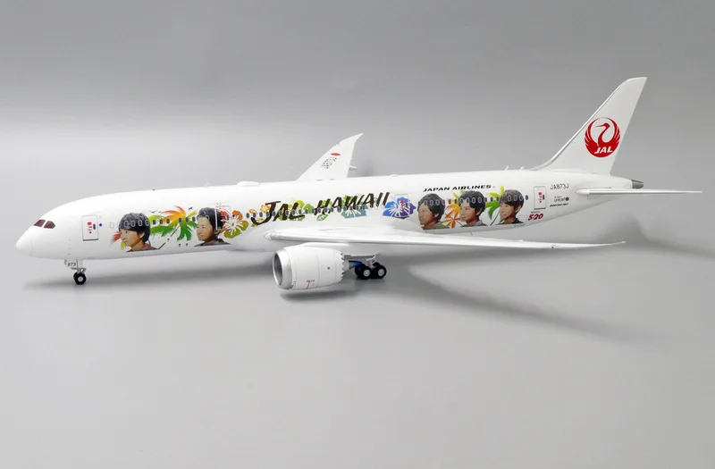 Japan Air Lines (JAL) Boeing 787-9 JA873J 1:200 JC Wings
