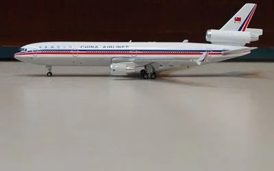 China Airlines McDonnell Douglas MD-11 B-151 1:400 Phoenix Models
