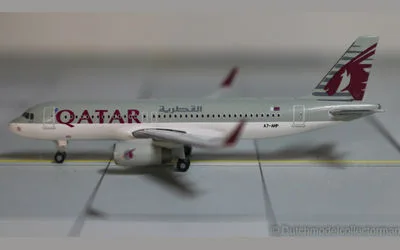 Qatar Airways Airbus A320 w/ Sharklets A7-AHP 1:500 Herpa