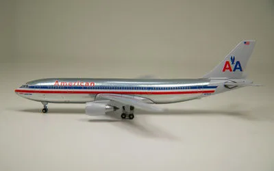 American Airlines Airbus A300-600 N7083A 1:400 Aeroclassics