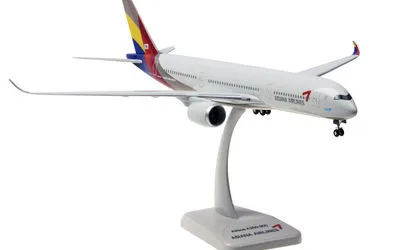 Asiana Airlines Airbus A350-900 HL8078 1:200 Hogan