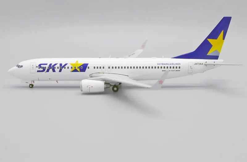 スカイマーク ボーイング 737-800 w/ Winglets JA73AA