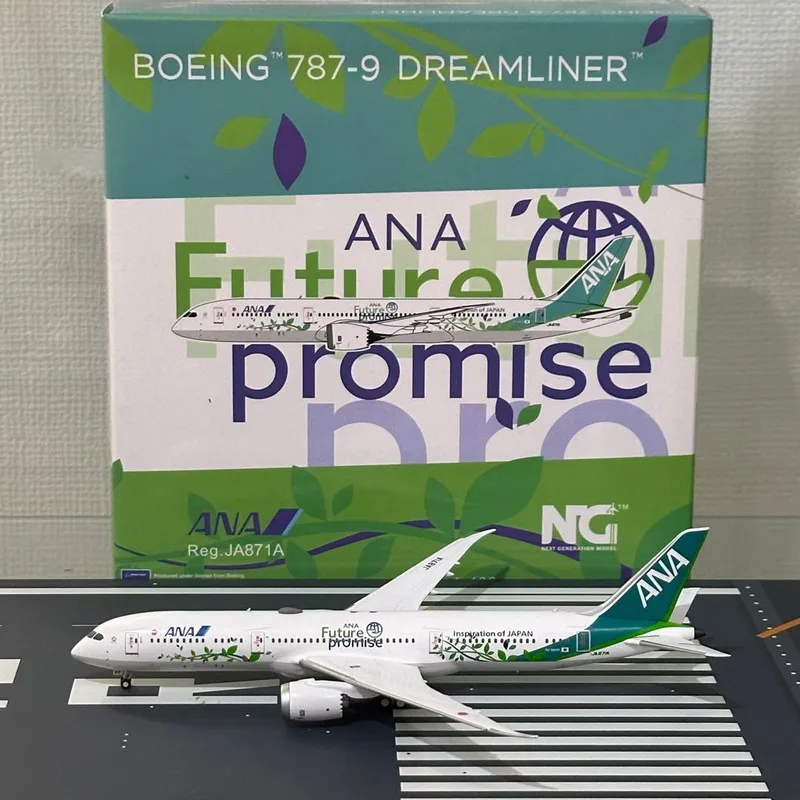 All Nippon Airways (ANA) Boeing 787-9 JA871A 1:400 NG Models