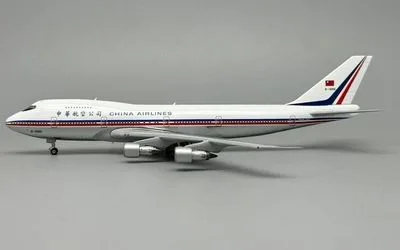 China Airlines Boeing 747-200 B-1886 1:400 Phoenix Models