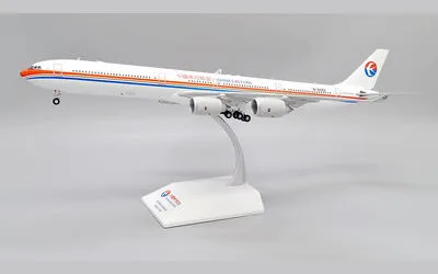 中国東方航空 エアバス A340-600 B-6052
