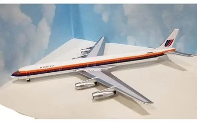 United Airlines Douglas DC-8-61 N8088U 1:200 Aeroclassics