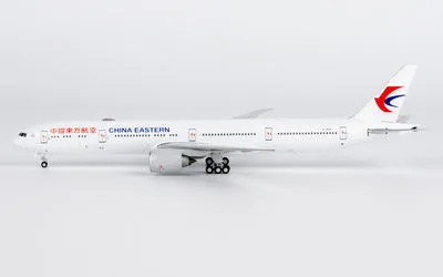 China Eastern Airlines Boeing 777-300ER B-2025 1:400 NG Models