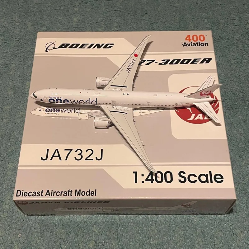 Japan Air Lines (JAL) Boeing 777-300ER JA732J 1:400 Aviation400